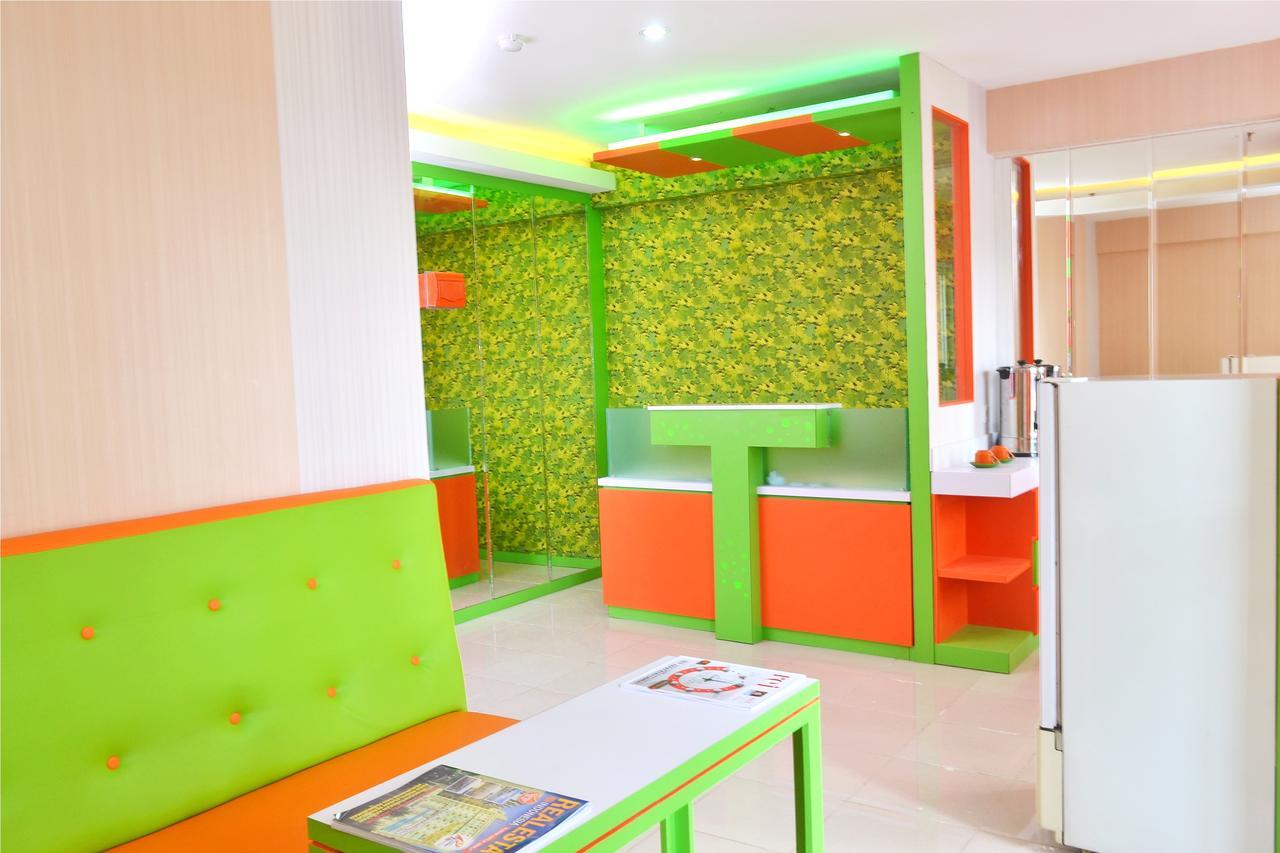 Titanium Express Homtel Hotel Jakarta Exterior photo